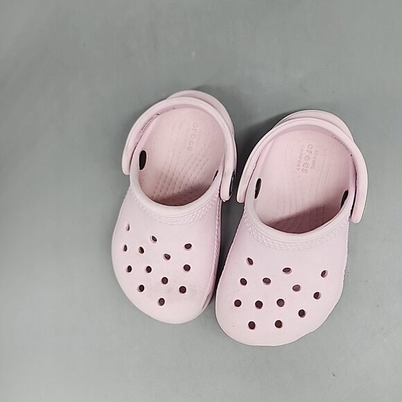 Toddler Crocs Size 6 Light Pink Clogs Sandals Shoes - Picture 3 of 5